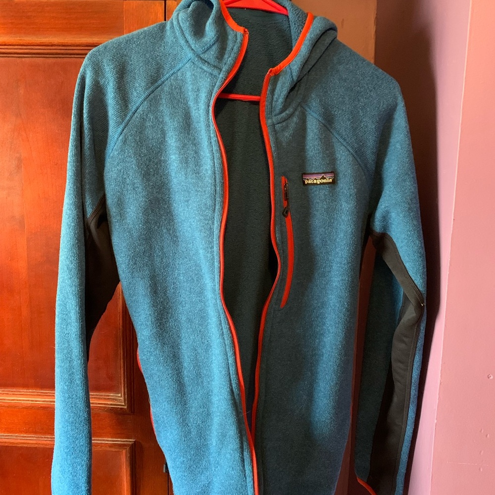 Patagonia Men’s Medium Performance Better Sweater
